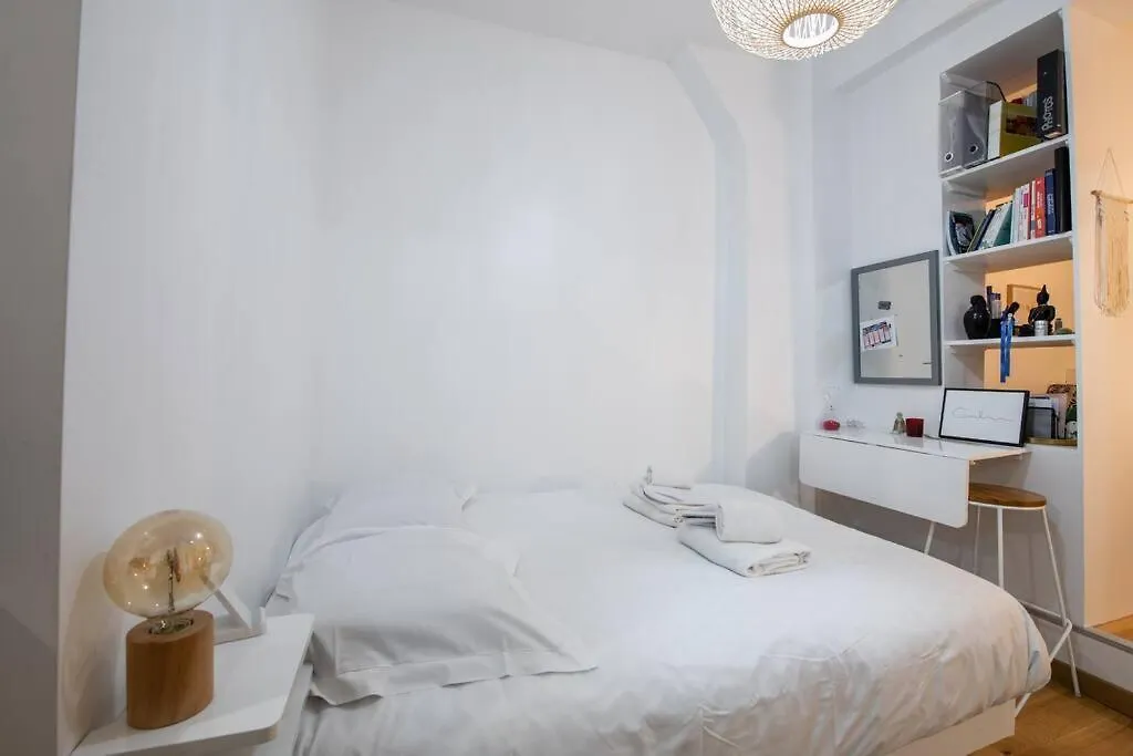 Vertus - Cozy Apartment In The Marais Neighborhood Paris
